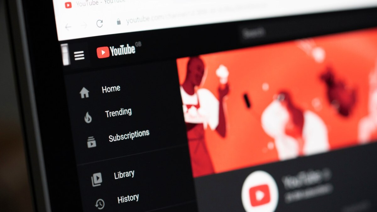 【2026年最新】YouTube広告とは?費用目安や運用のコツを解説